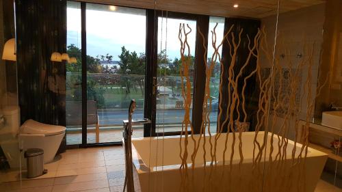 アズール イン (湛藍海岸民宿)