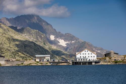 Hotel Grimsel Passhöhe - image 6