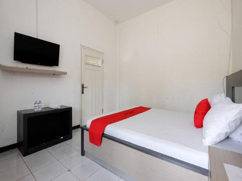 RedDoorz near Moro Mall Purwokerto