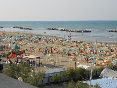 Hotel Laguna Blu - image 8
