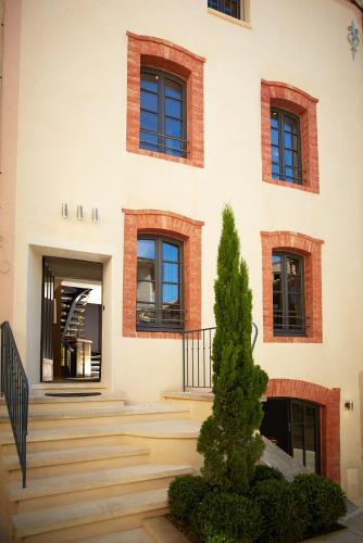 Les Chambres de l'Oustalet, Gigondas, Chambres d'hôtes et Restaurant Gastronomique by null