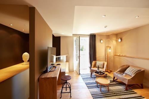 Iekārtas, Les Chambres de l'Oustalet, Chambres d'hotes et Restaurant etoile in Beaumes De Venise