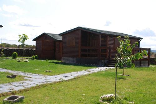 La Facera, Cabanas de Madera in Mombuey