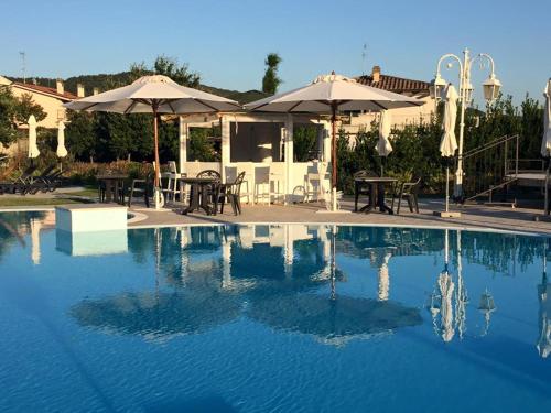 Hotel Columbus sul Lago - 수영장