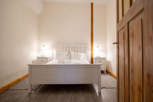 Dream Stay - Historic Old Town Apartment from 1364 - image 13