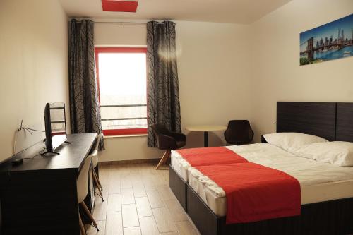 TOP HOTEL
