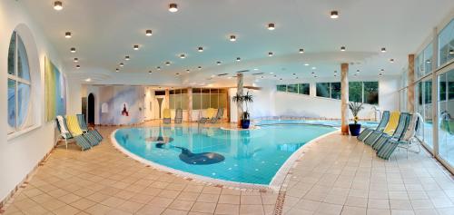 Swimming pool, Hotel Rierhof in Chiusa