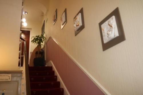 Barry House - main image