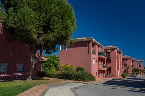 2111-Beautiful groundfloor with garden sea view