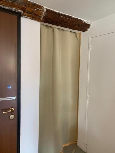 ROSS 5- F2 LUMINEUX BALCON LOFT CLIM Vieux-Nice - main image