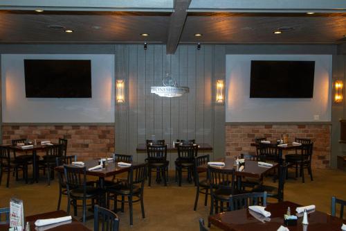 Restorāns, The Stables Inn & Suites in Salem (OH)