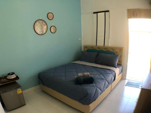 %name The Shacks Shacks   Queen Bed  Kitchen & Parking ภูเก็ต