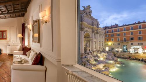 B&B Roma - Trevi Ab Aeterno - Amazing View of the Trevi Fountain - Bed and Breakfast Roma