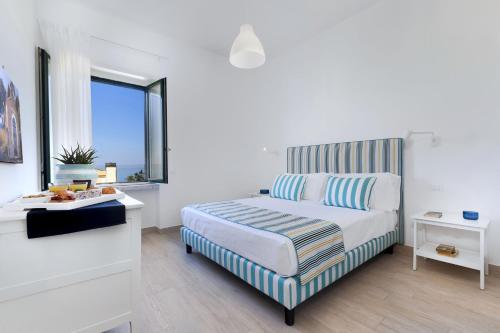 One-Bedroom Apartment image 9