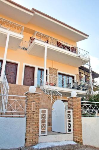  Dorothea's Villa in Plátanos