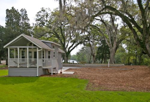 Live Oak Landing - image 9