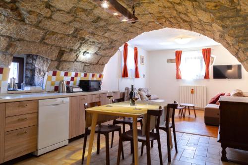  Apartment Tilia in Klana