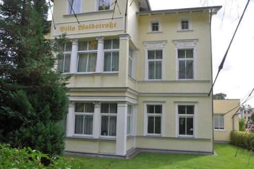 Villa Waldstrasse Fewo mit Ausblick
