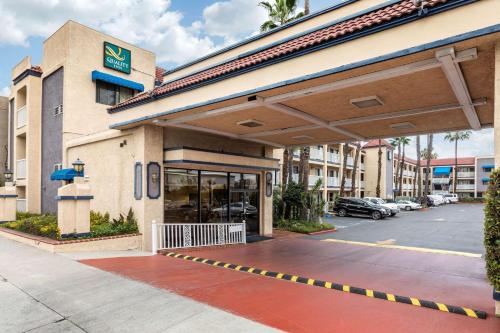 Quality Inn Lomita-Los Angeles South Bay - Accommodation - Lomita