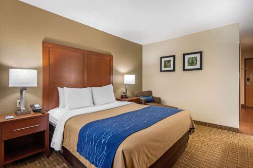 Comfort Inn & Suites Springfield I-44