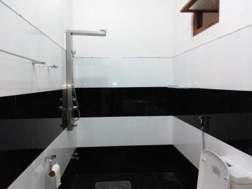 Jade Green Rest Inn - image 4