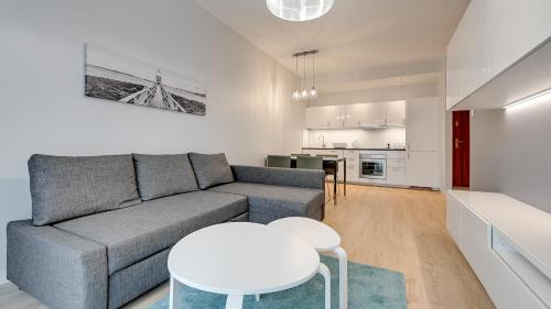 Dom & House - Apartments Nowa Motlawa Located in Island of Granaries, Dom & House - Apartments Nowa Motława is a perfect starting point from which to explore Gdansk. The property offers a wide range of amenities and perks to ensure you h