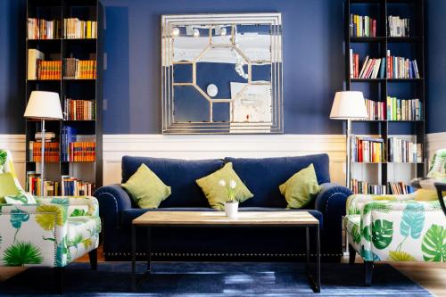 Petit Palace Lealtad Plaza - image 2