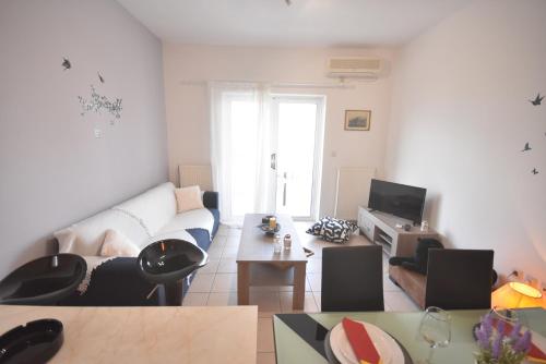  Double M Apartments 3 in Markopoulo