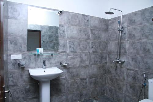 Deluxe Double Room with Street & village View image 10
