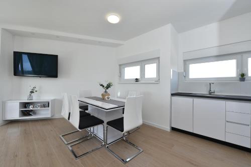 Jozy 2 modern sea view apartment