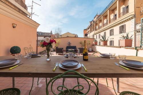Monti Stunning Apartment with Terrace, Roma (foto 3)