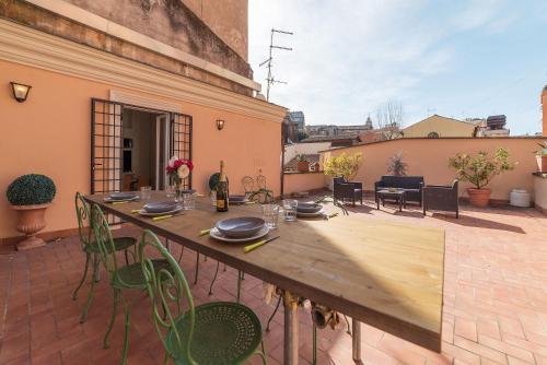Monti Stunning Apartment with Terrace, Roma (foto 2)