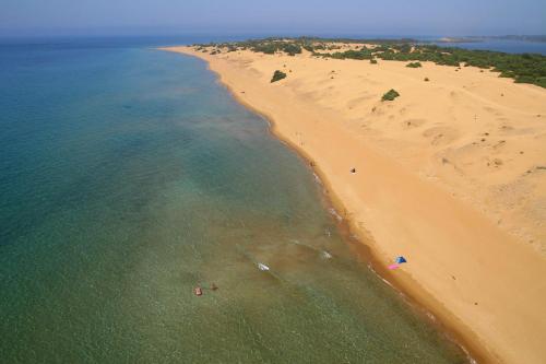 ISSOS BEACH VILLA