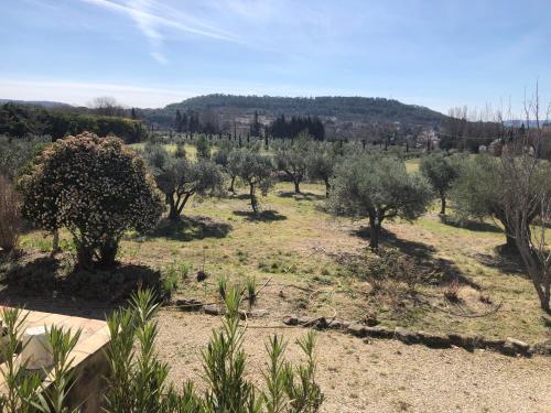 Mas Jolie Garrigue chambre d'hôte Cadenet