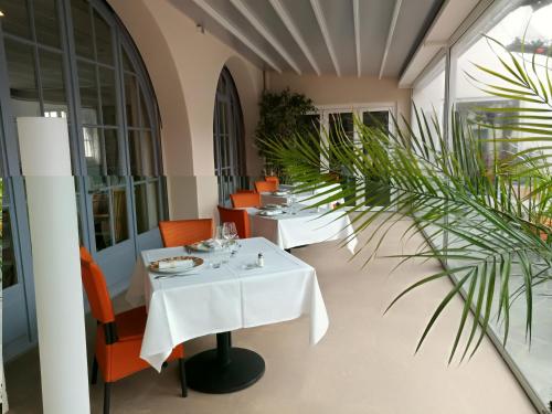 Logis Hotel Le Provencal - image 6