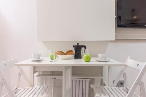 Apartment image 9