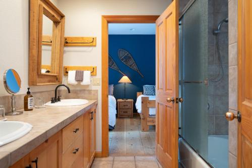 south lake tahoe hotels with kitchen