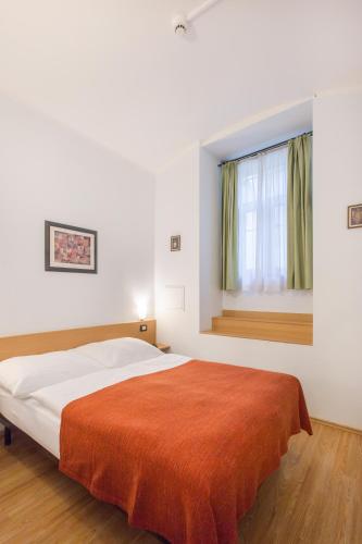 Duskova Apartments – Prague, PA