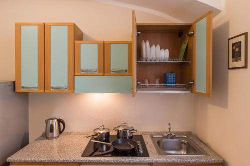 Duskova Apartments - image 10