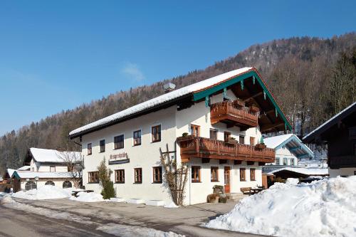 Hotel Garni Alte Sage Ruhpolding inkl Chiemgaukarte - 숙소 외관