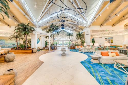 Lobby, Margaritaville Resort Orlando in Disney - Maingate West