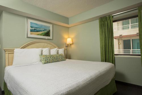 Grande Shores Ocean Resorts Condominiums