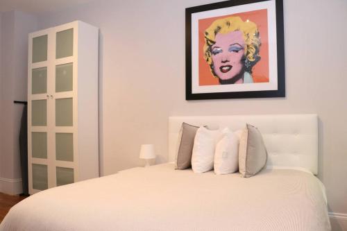 A Stylish Stay w/ a Queen Bed, Heated Floors.. #15