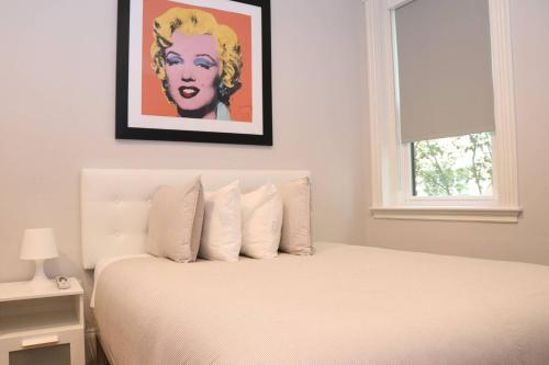 A Stylish Stay w/ a Queen Bed, Heated Floors.. #15