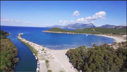Paschali apartment with 2 bedrooms in Ammoudia in Ammoudia