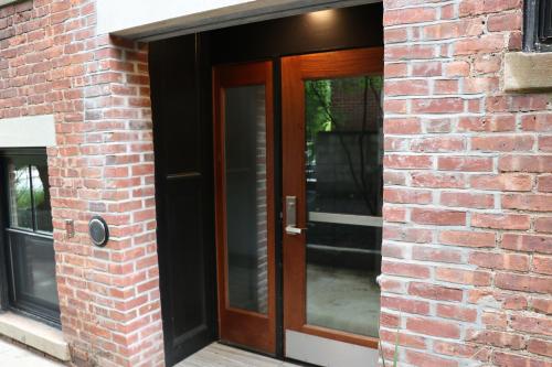 A Stylish Stay w/ a Queen Bed Heated Floors.. #36 - image 2