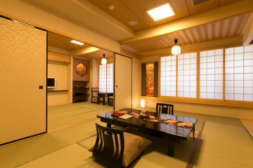 Japanese-Style Deluxe Room