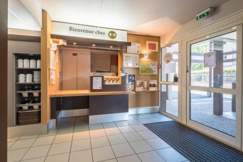 B&B Hotel Saint-Nazaire Trignac - image 2
