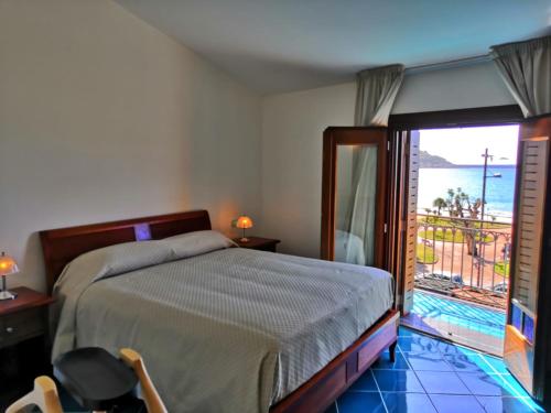 Deluxe Double Room with Sea View