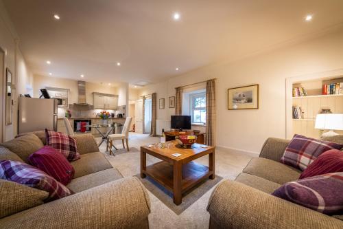 Lochsie Cottage - image 10